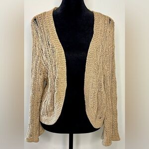 Lane Bryant open knit shrug cardigan beige/gold
Slight bell sleeves
18/20 
EUC